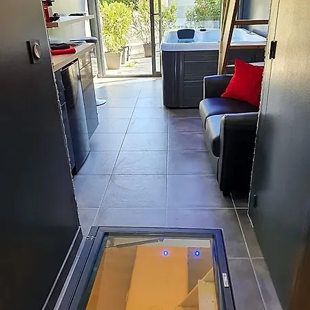 Loft Bord De - 800m Des Plages מלון אהבה