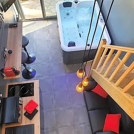 Loft Bord De - 800m Des Plages Love hotel *