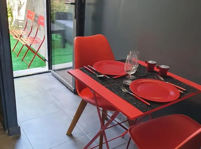 Loft Bord De - 800m Des Plages Hotel del amor